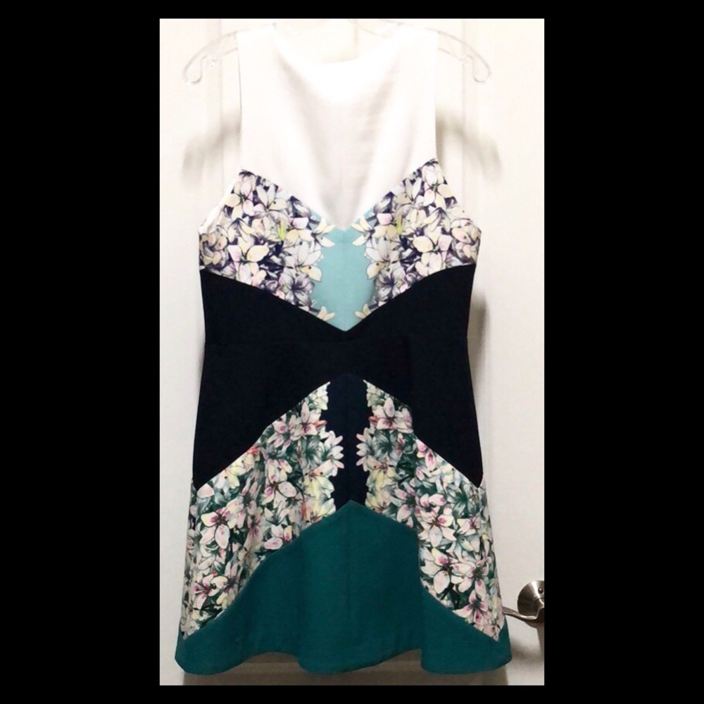 🦋PRICE DROP!! Color Block Spring/Summer dress
